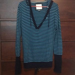 American Eagle blue striped hooded sweater